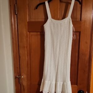 Chic White Knit Midi Dress